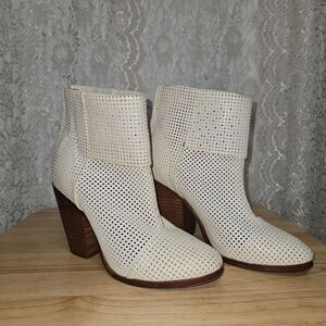 Gently Worn Rag And Bone Leather Booties Size 7